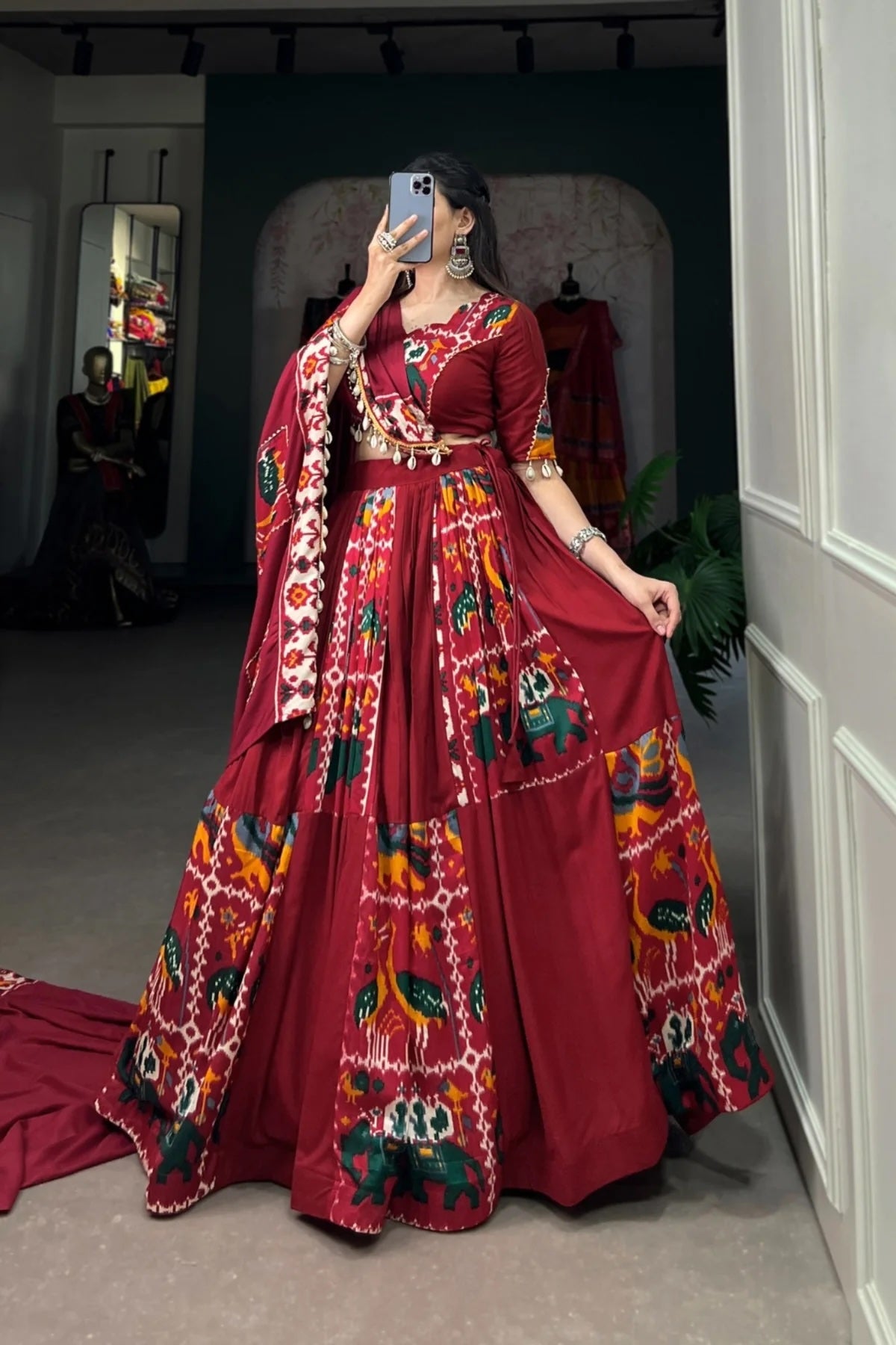 Exquisite Rayon Lehenga Choli Set – Elegant and Comfortable Ethnic Wear