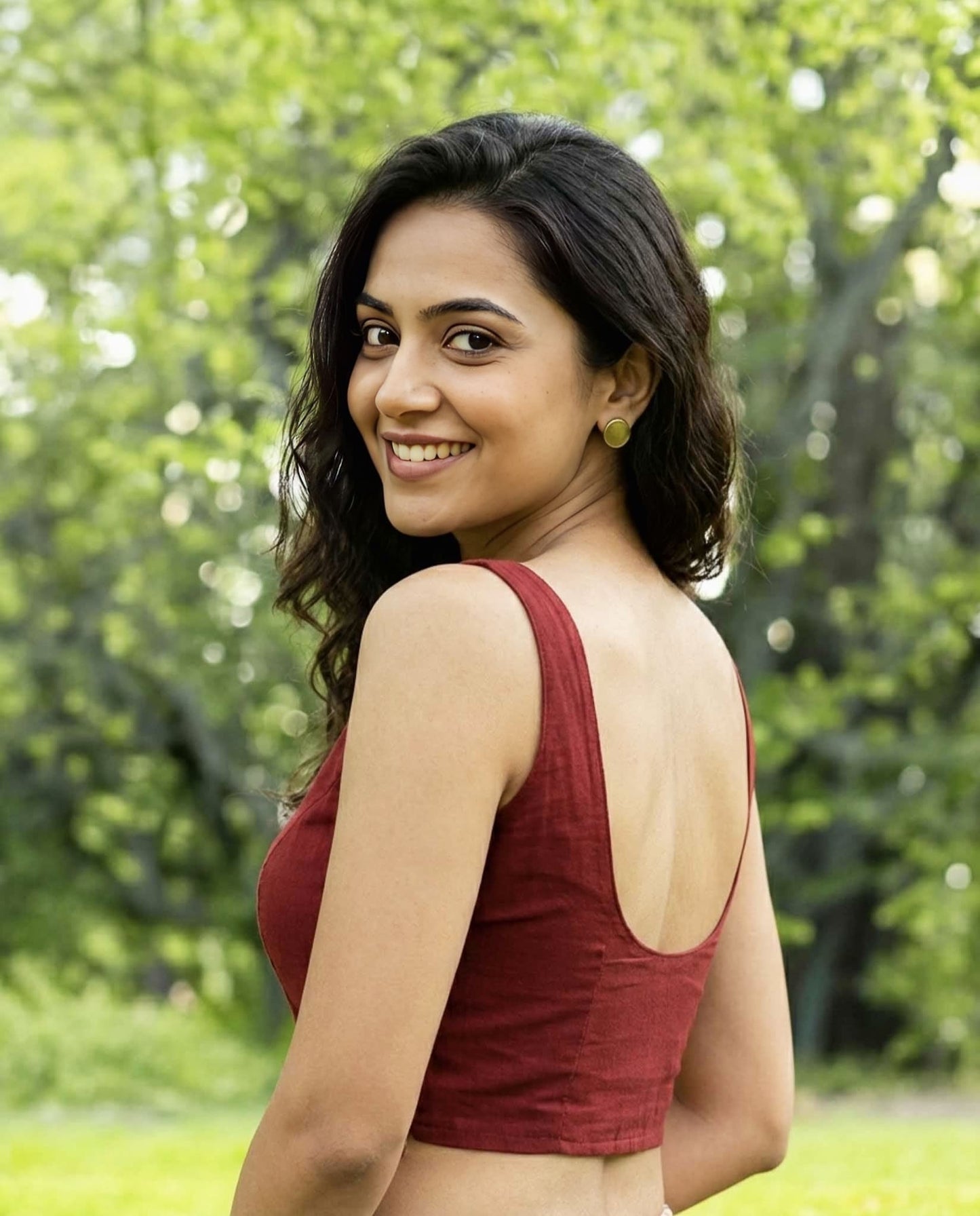 Maroon Sleeveless Fancy Blouse Design – Trendy Backless Saree Blouse for Party Wear