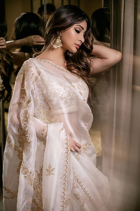 Mouni Roy in Gul-Bano Daavya Yashaswini Saree Set – Ivory Organza Embroidered Designer Saree