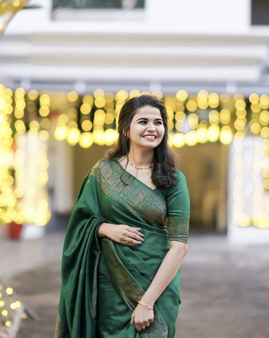 Green Soft Banarasi Silk Saree with Jacquard Weave & Matching Blouse Piece