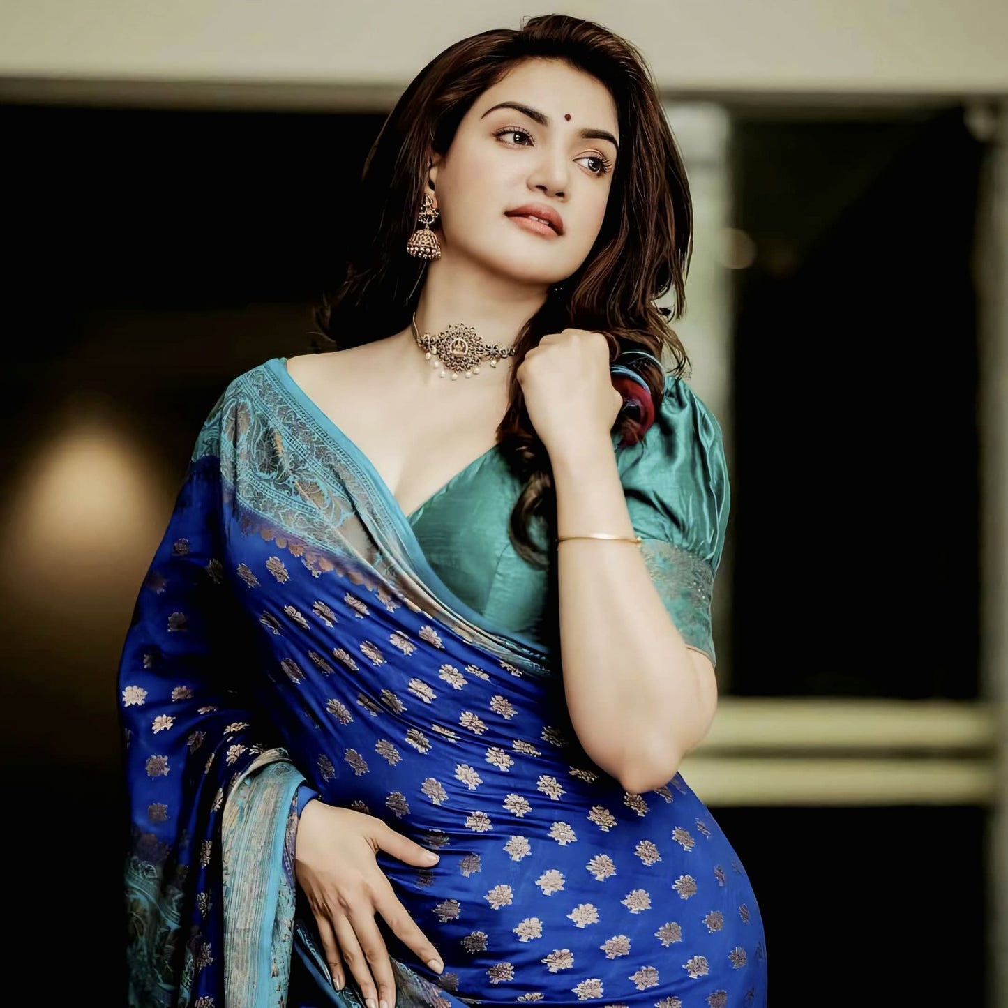 Blue Soft Banarasi Silk Saree with Jacquard Weave & Contrast Rama Green Blouse Piece