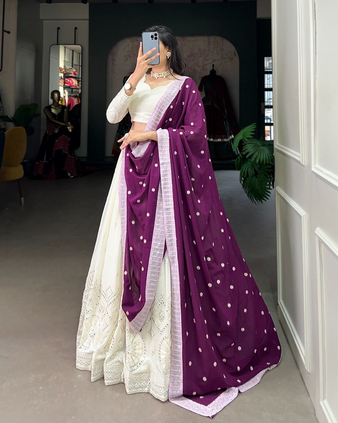 Lucknowi Paper Mirror Work Lehenga Design for Elegant Occasions