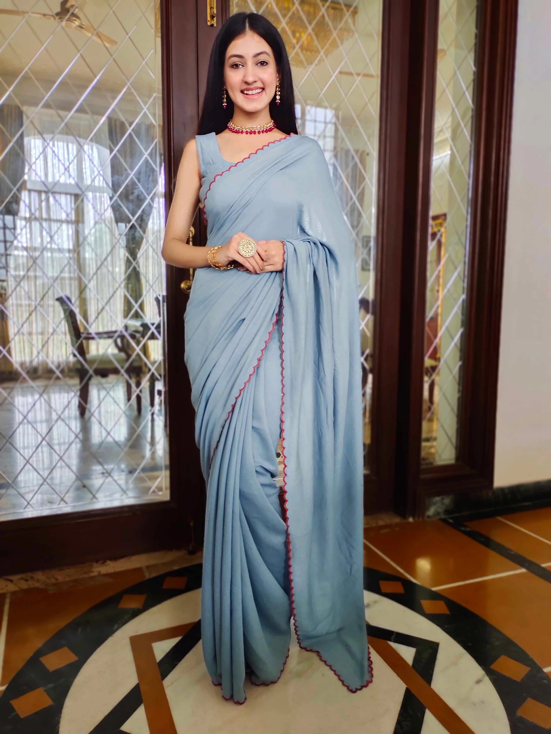 Effortlessly Jute Cotton Office Wear Saree with Scalloped Border