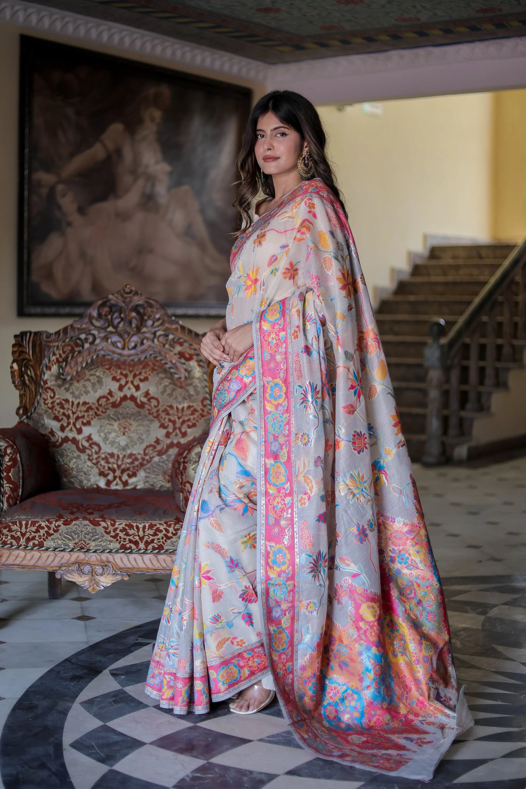 Exquisite Kashmiri Weave Saree - Handcrafted Masterpiece