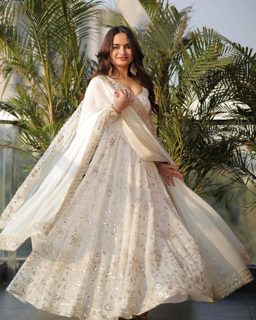 White Colored Real Heavy Embroidery Work Anarkali Suit Set SI 399