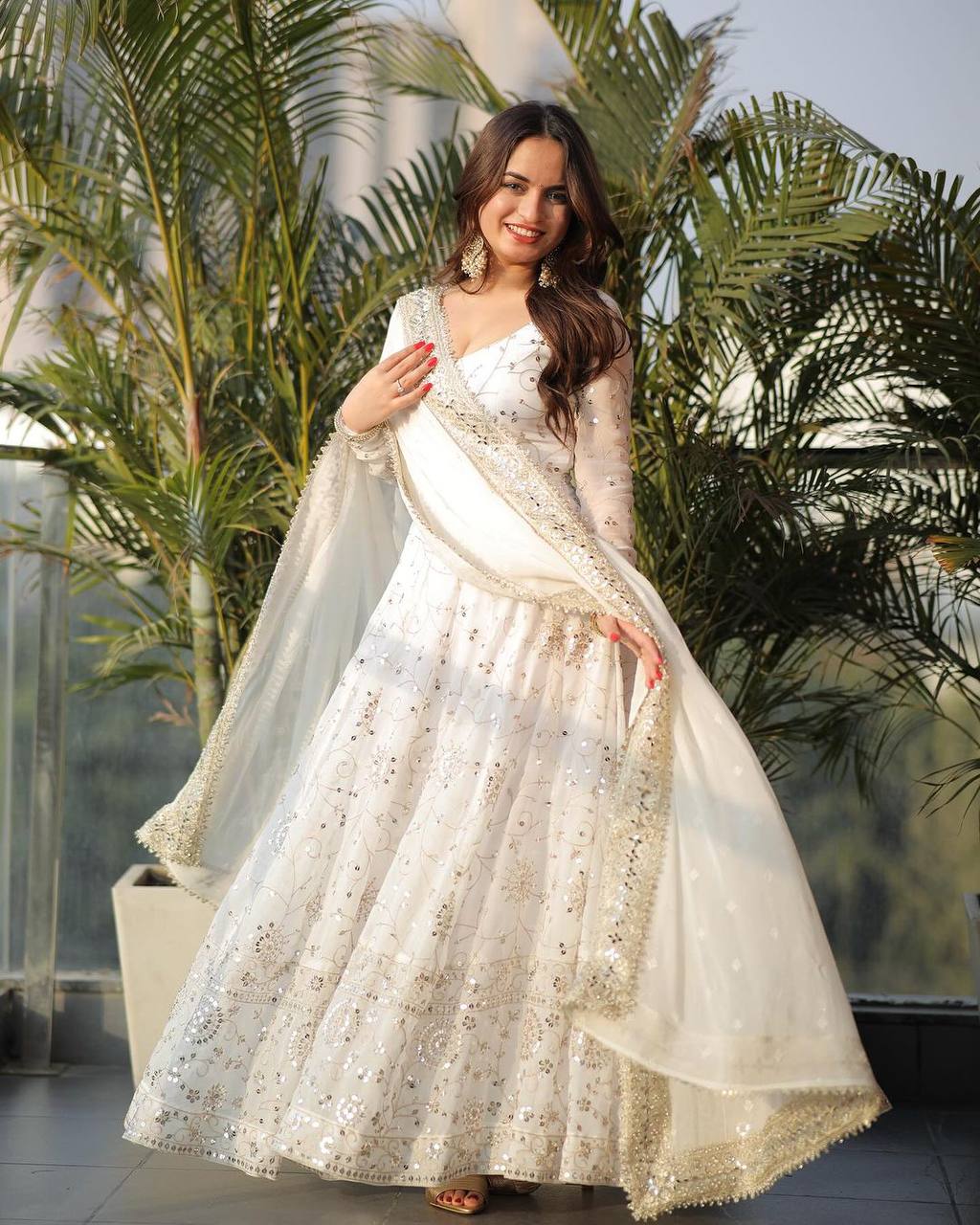 White Colored Real Heavy Embroidery Work Anarkali Suit Set SI 399