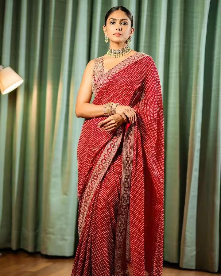 Mrunal Thakur - Pink Georgette Hand Embroidered Sequin Mythili Saree