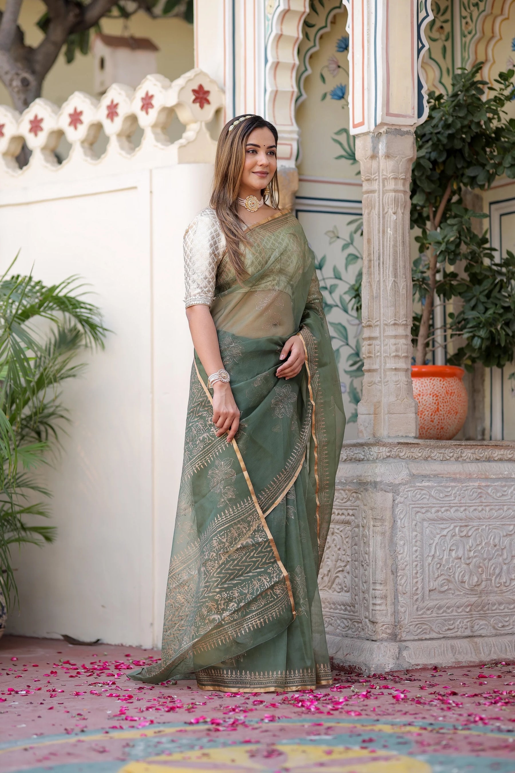 Golden Veil Handprinted Organza Saree