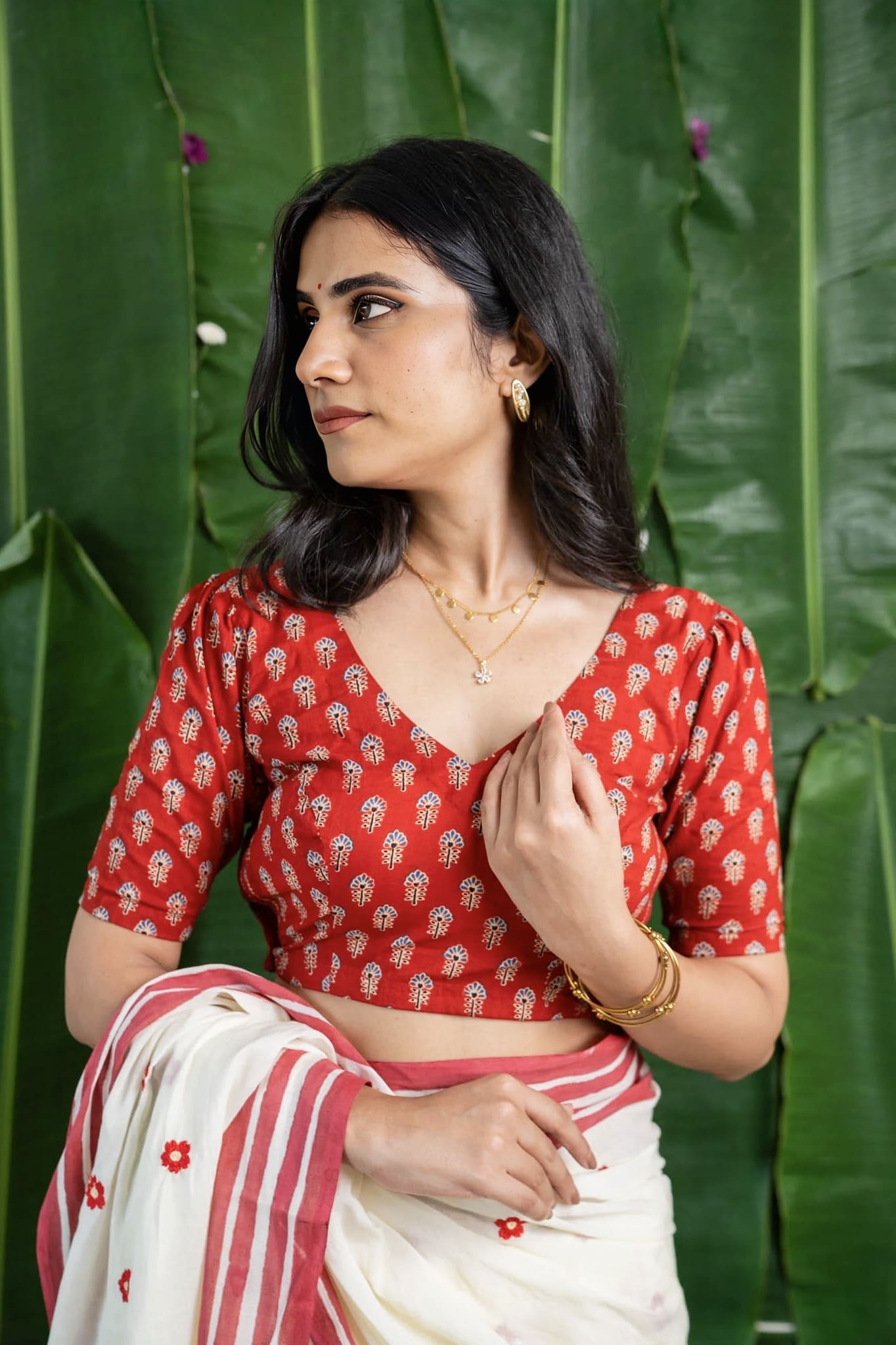 Red Printed Fancy Blouse Design with V Neck & Elbow Sleeves – Traditional Saree Blouse