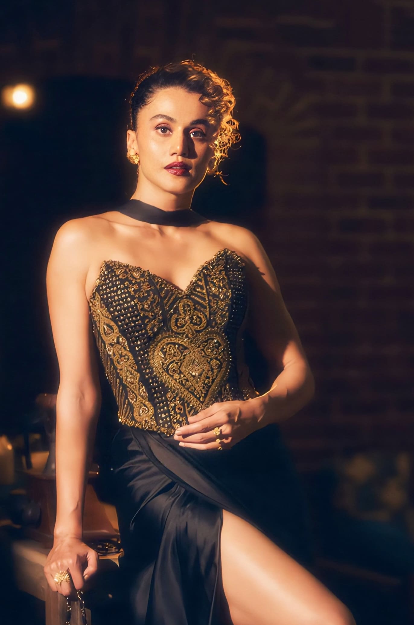 Taapsee Pannu Inspired Black Hand-Embroidered Corset & Skirt Set with Dupatta | Syah Akira Designer Outfit