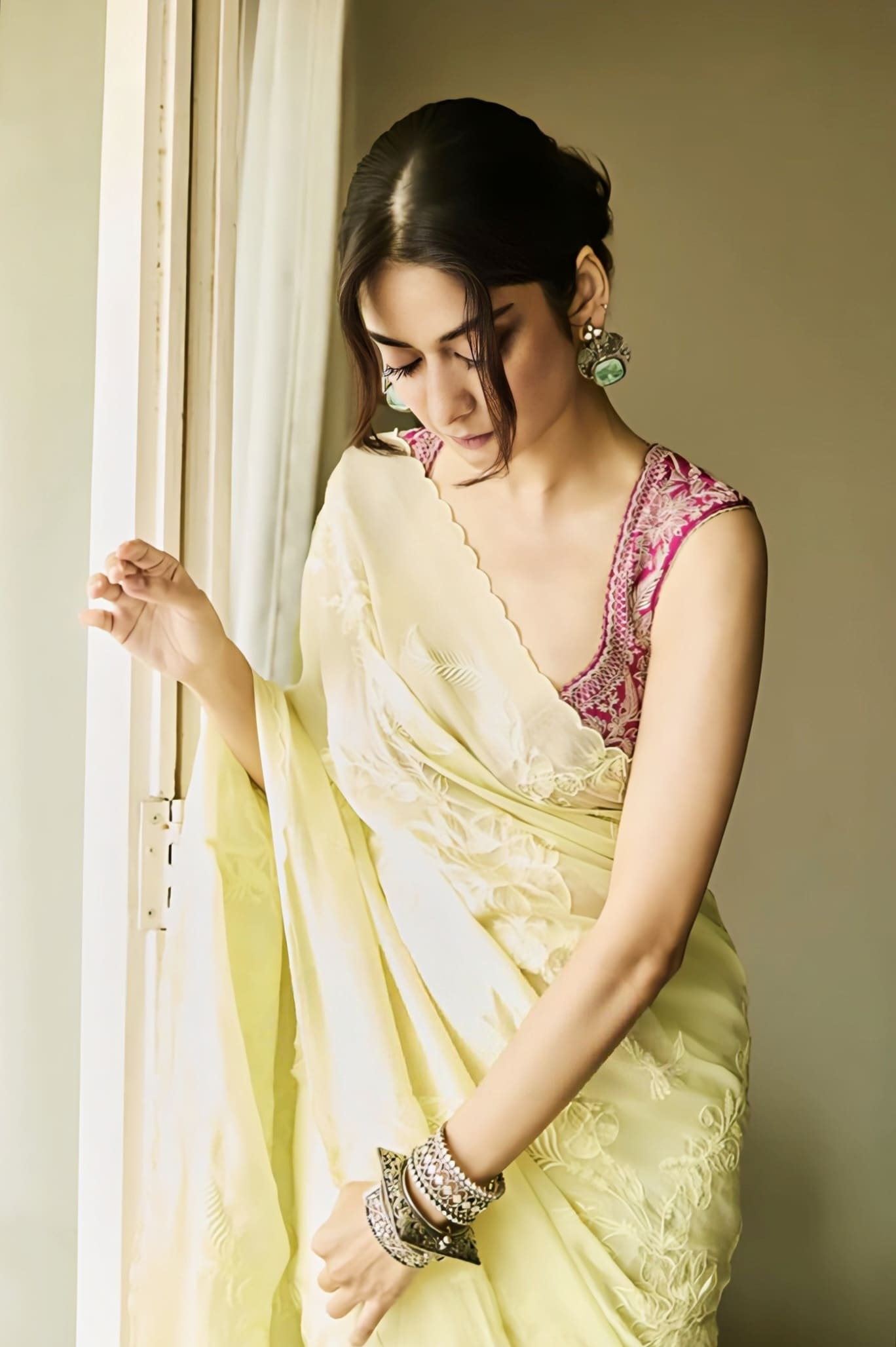 Tanya Maniktala Inspired Yellow Pink Embroidered Organza Saree Set | Kasmai Pankhuri Meera Designer Outfit