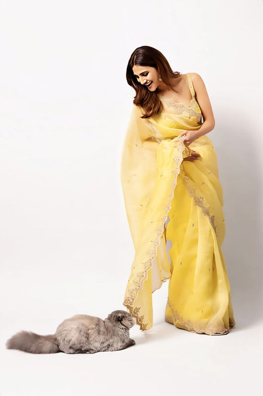 Vaani Kapoor in Gul-Mina Nayantara Zarra Saree Set – Yellow Silk Organza Embroidered Designer Saree