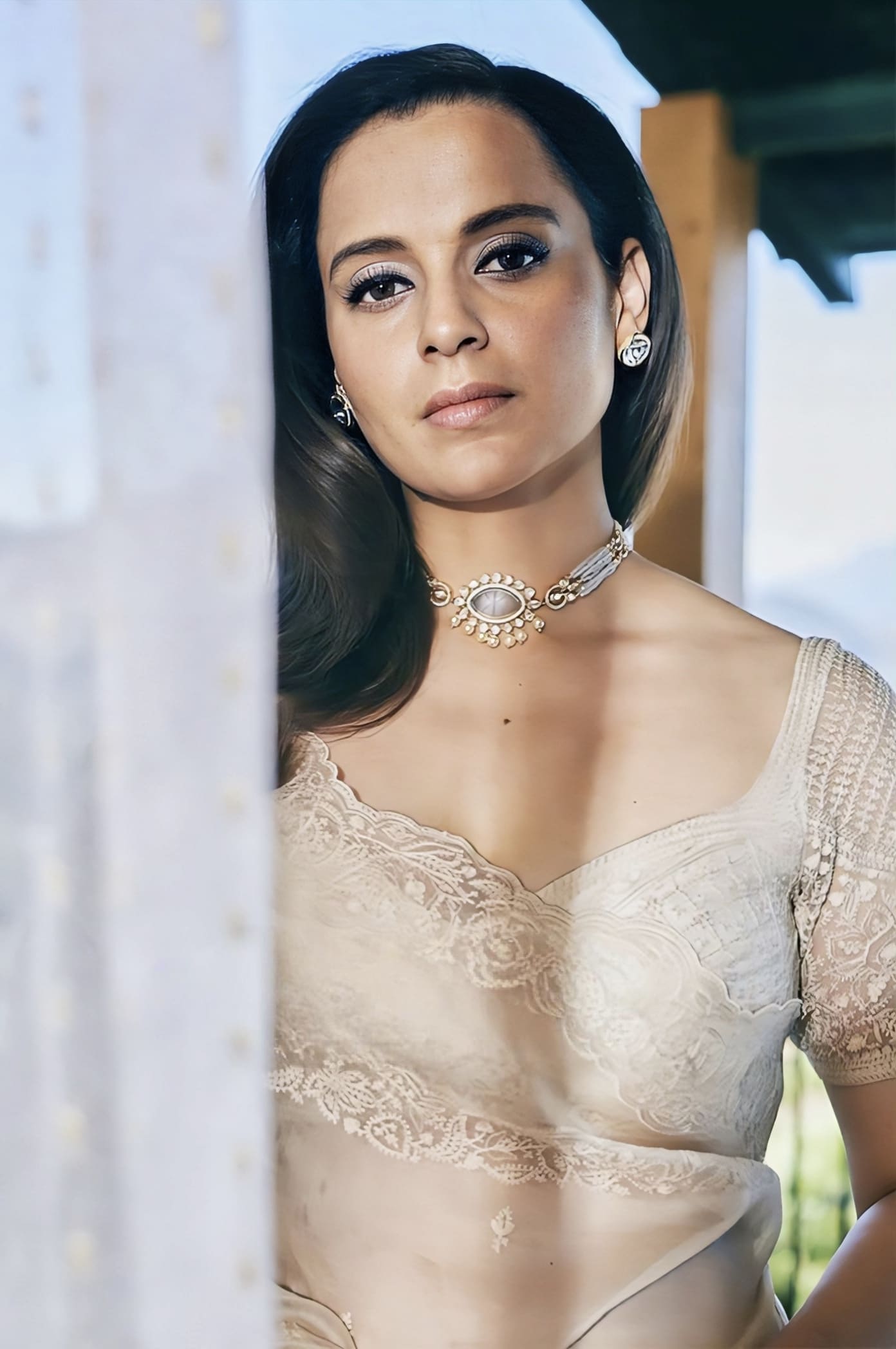 Kangana Ranaut in Mogra Anahita Meher Passa Saree Set – Ivory Organza Embroidered Designer Saree