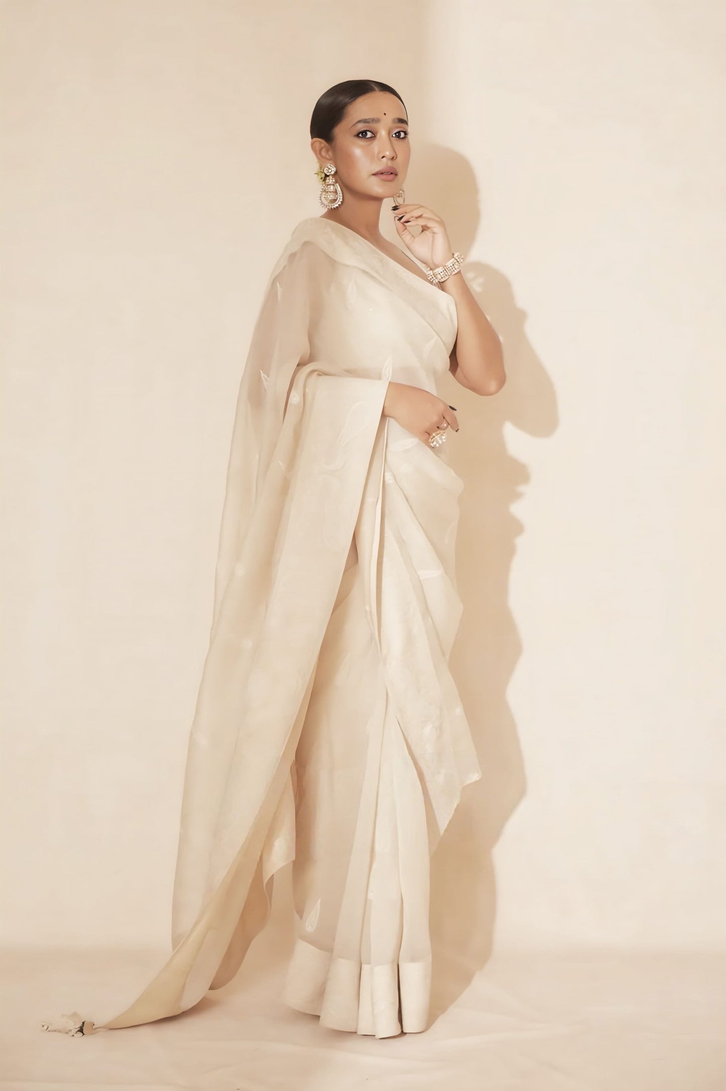 Sayani Gupta in Mogra Roonhi Saree Set – Ivory Organza Embroidered Designer Saree