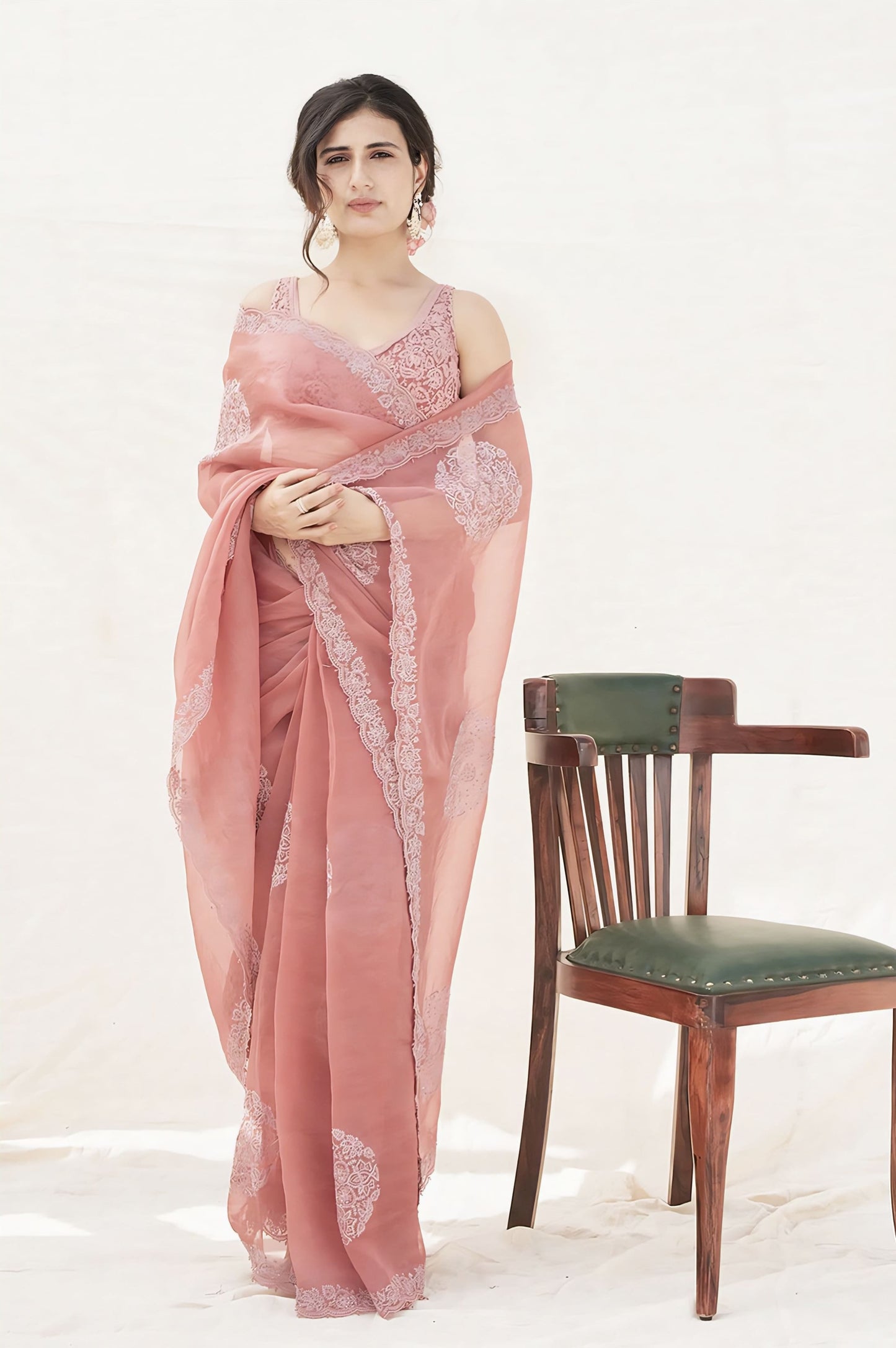 Fatima Sana Shaikh in Gulbaag Aadira Nida Saree Set – Pink Silk Organza Embroidered Designer Saree