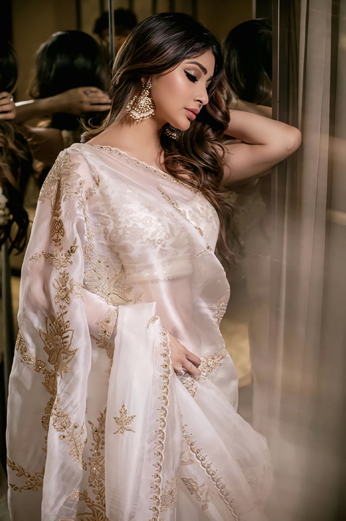 Mouni Roy in Gul-Bano Daavya Yashaswini Saree Set – Ivory Organza Embroidered Designer Saree