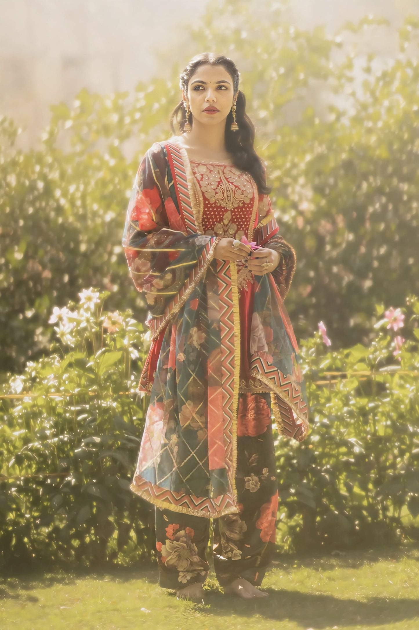 Shriya Pilgaonkar in Ruh Gulabi Saroj Kurta Set – Pink Multicolour Velvet Zari Embroidered Designer Kurta Set