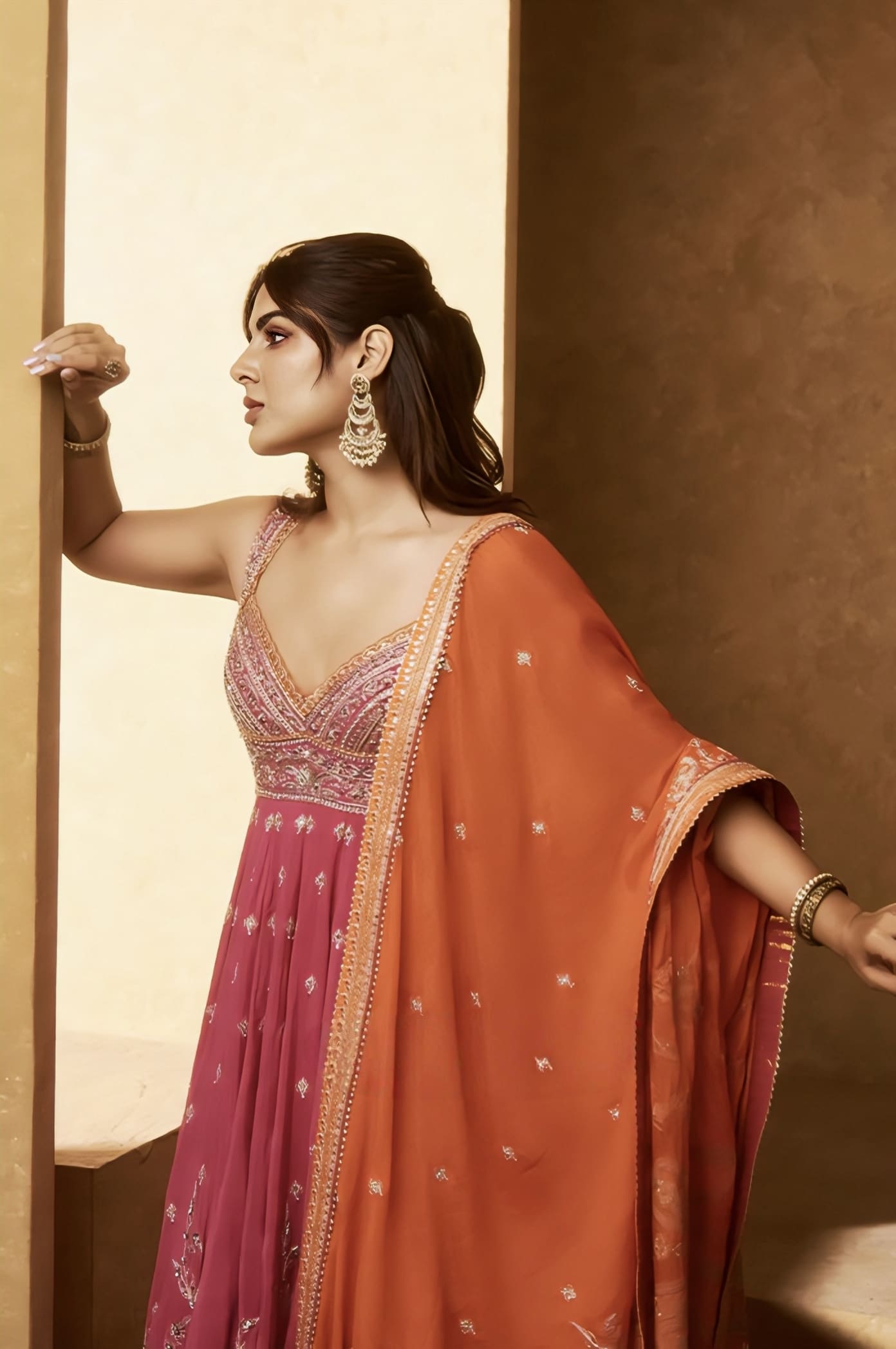 Samyuktha in Padma Zohra Anarkali Set – Pink & Orange Muslin Silk Embroidered Designer Anarkali