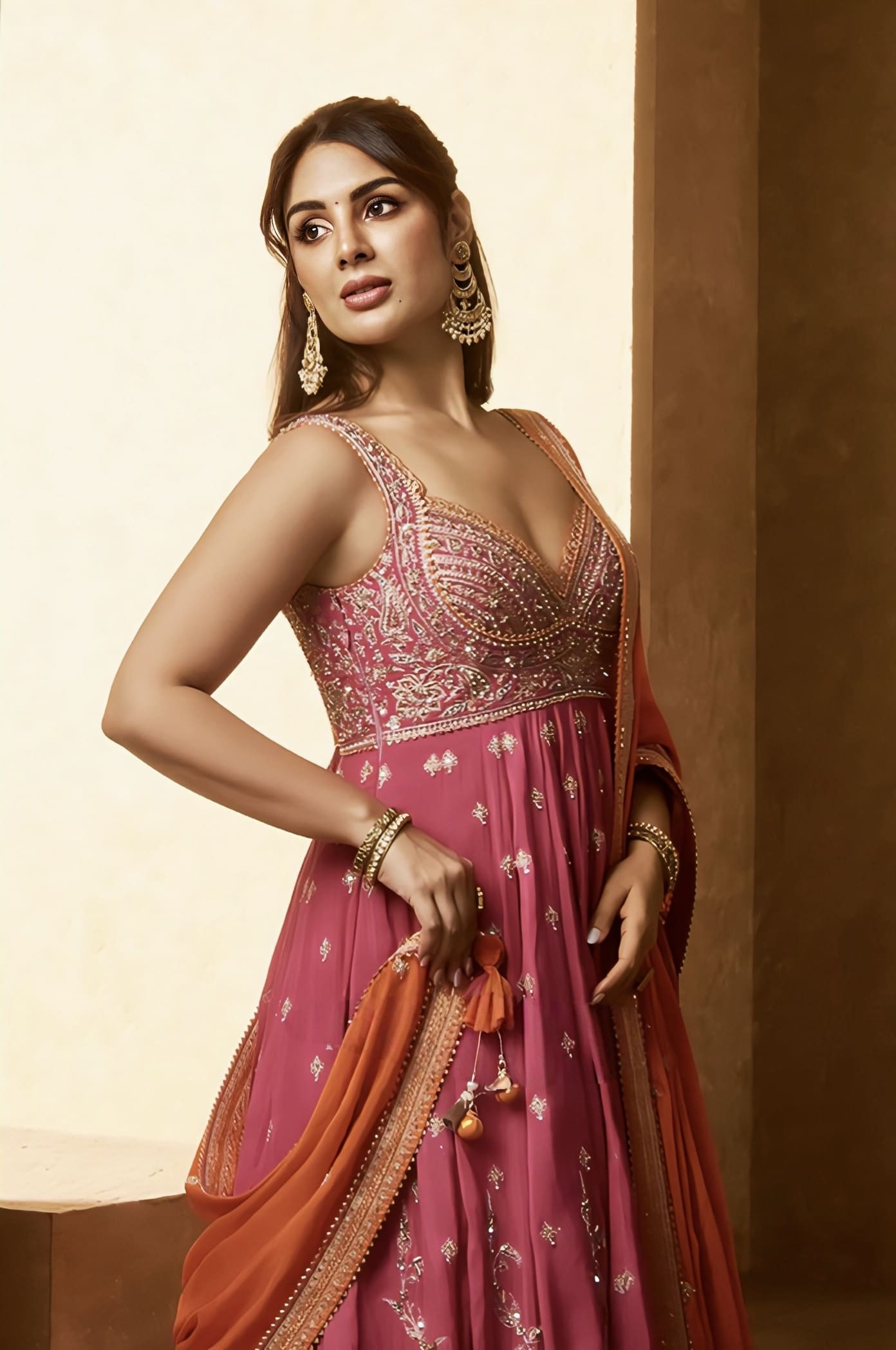 Samyuktha in Padma Zohra Anarkali Set – Pink & Orange Muslin Silk Embroidered Designer Anarkali