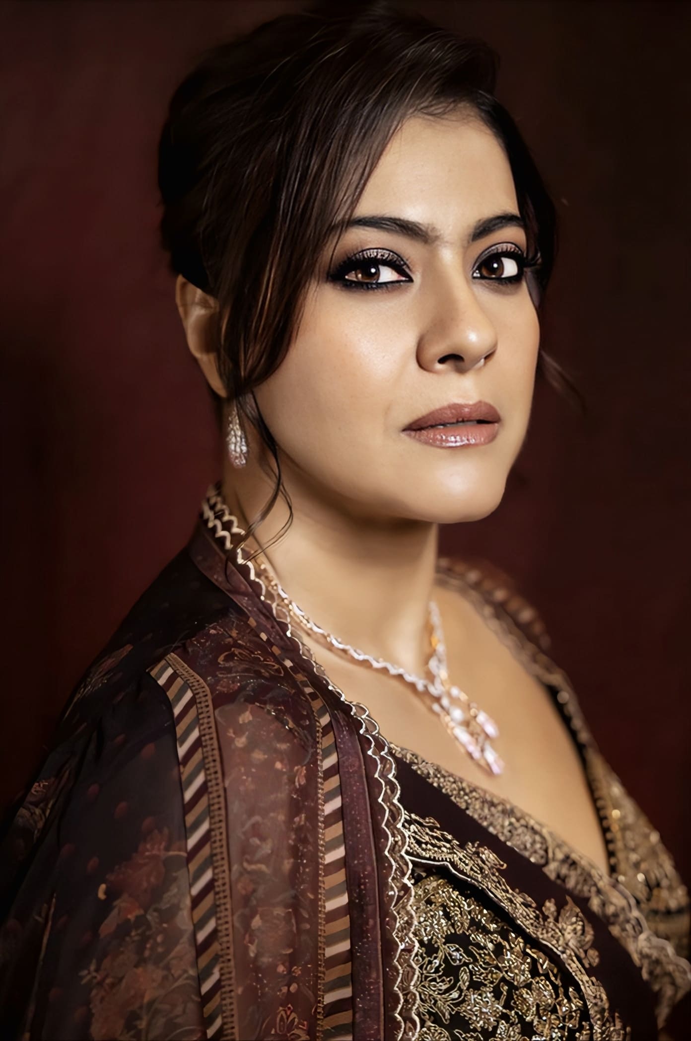 Kajol Devgan in Farishti Zareen Pre-Draped Saree Set – Maroon Georgette Embroidered Designer Saree with Jacket