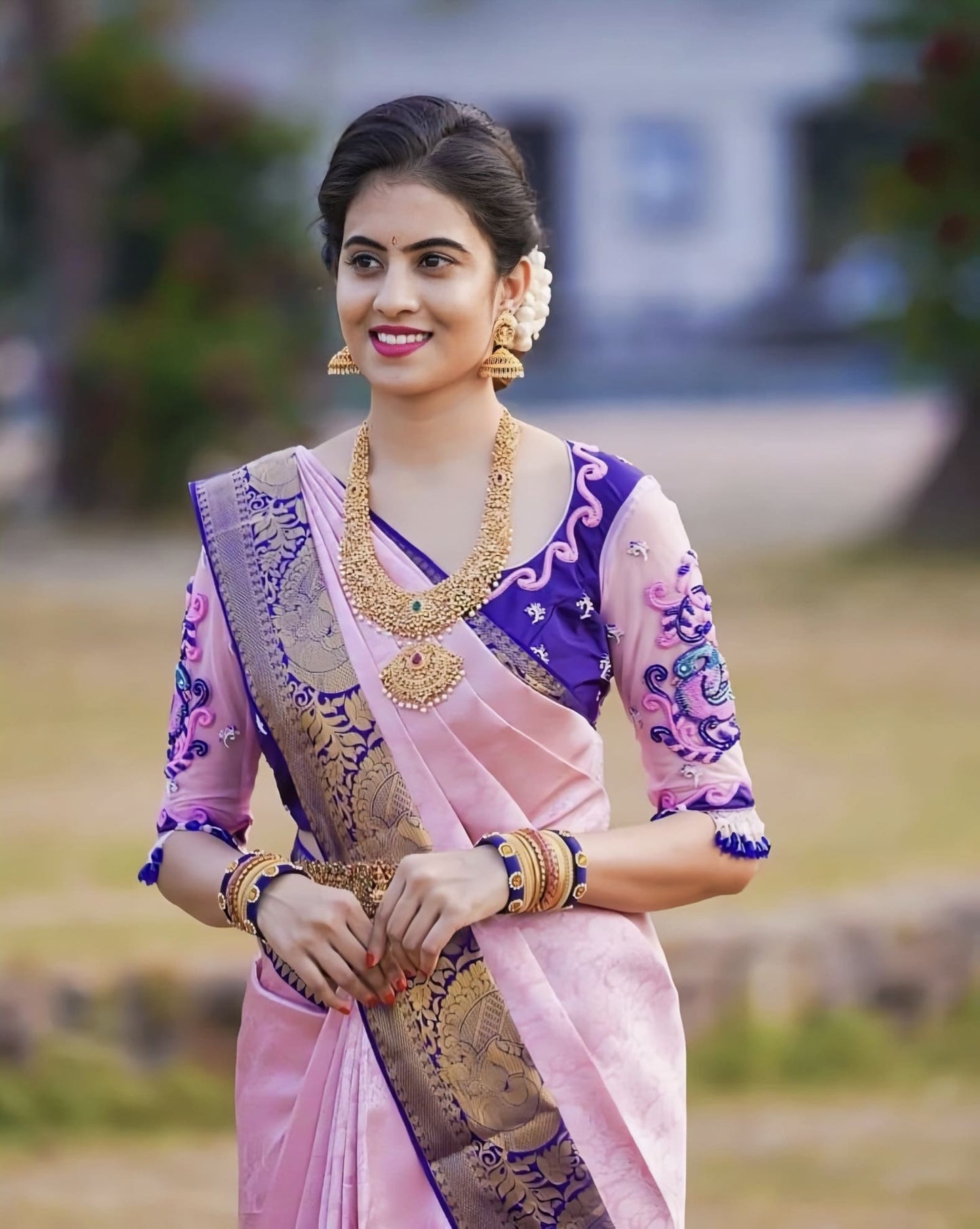 Pink Soft Banarasi Silk Saree with Jacquard Weave & Dual Blouse Pieces (Pink & Blue)