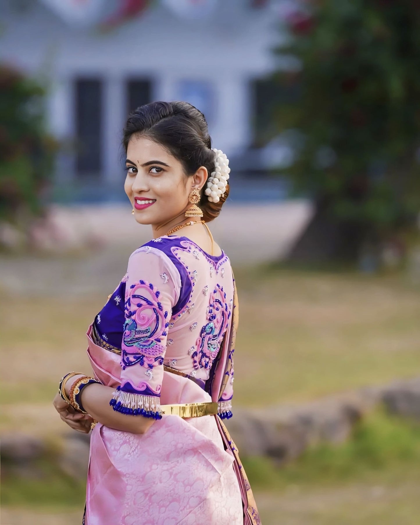 Pink Soft Banarasi Silk Saree with Jacquard Weave & Dual Blouse Pieces (Pink & Blue)