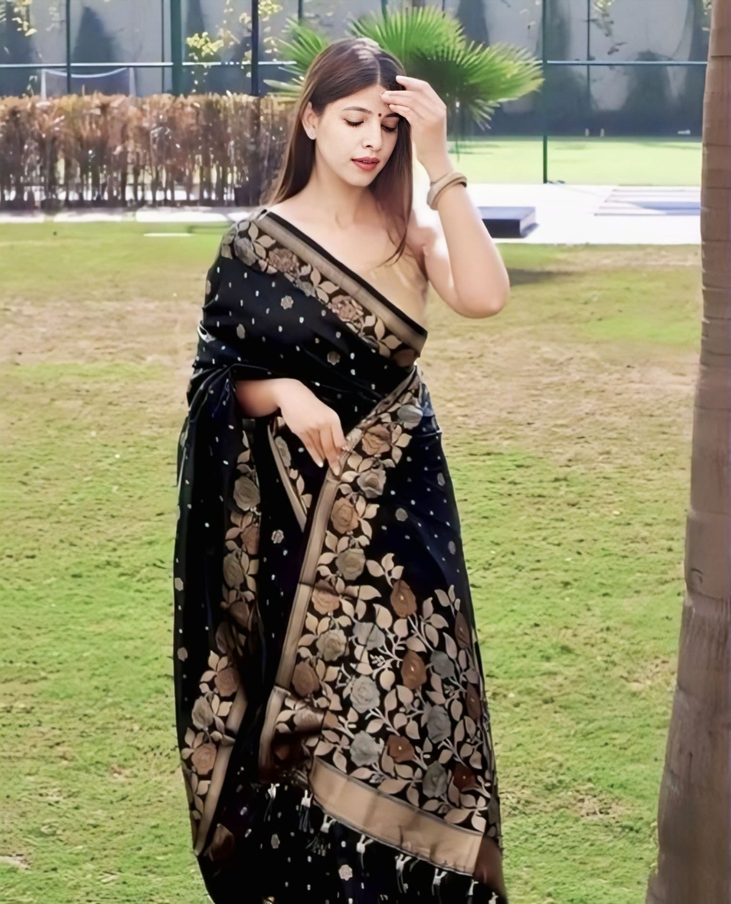 Black Soft Banarasi Silk Saree with Jacquard Weave & Matching Blouse Piece