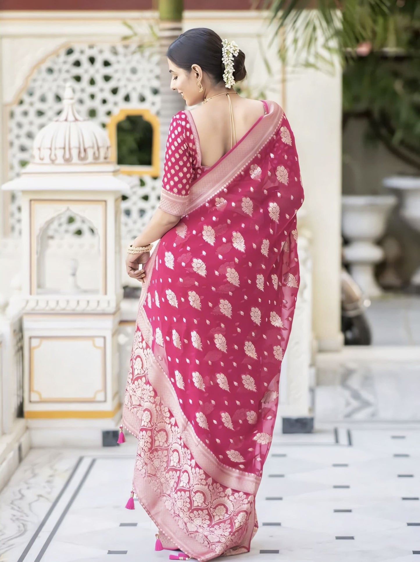 Dark Pink Soft Banarasi Silk Saree with Jacquard Weave & Matching Blouse Piece