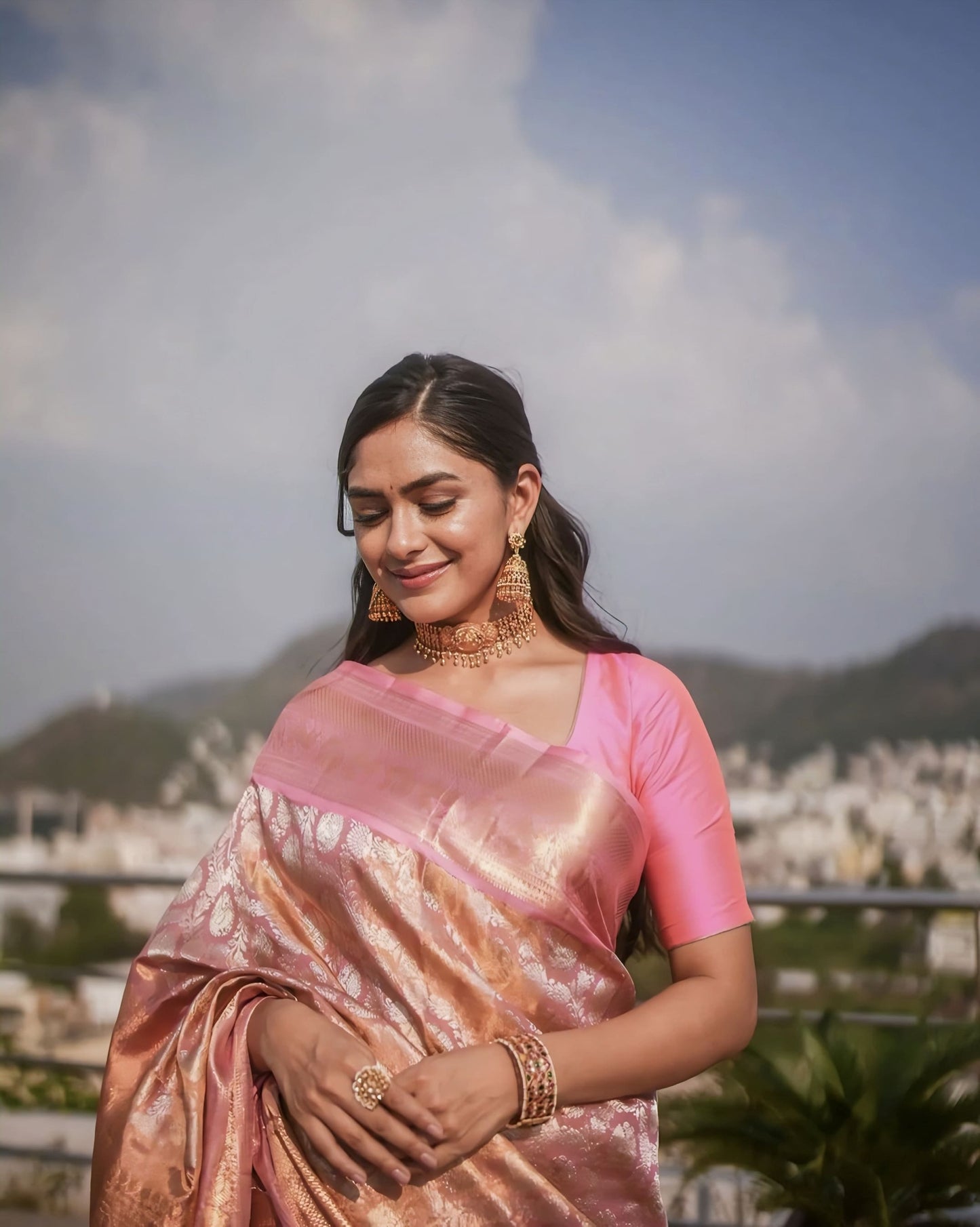 Pink Soft Banarasi Silk Saree with Jacquard Weave & Matching Blouse Piece