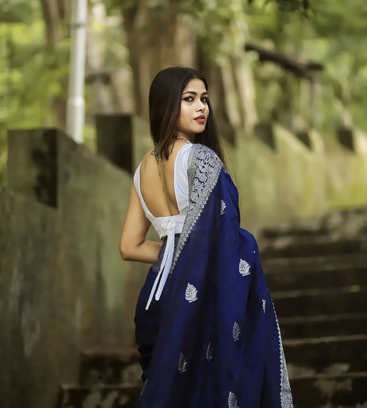 Navy Blue Soft Banarasi Silk Saree with Jacquard Weave & Contrast Grey Blouse Piece