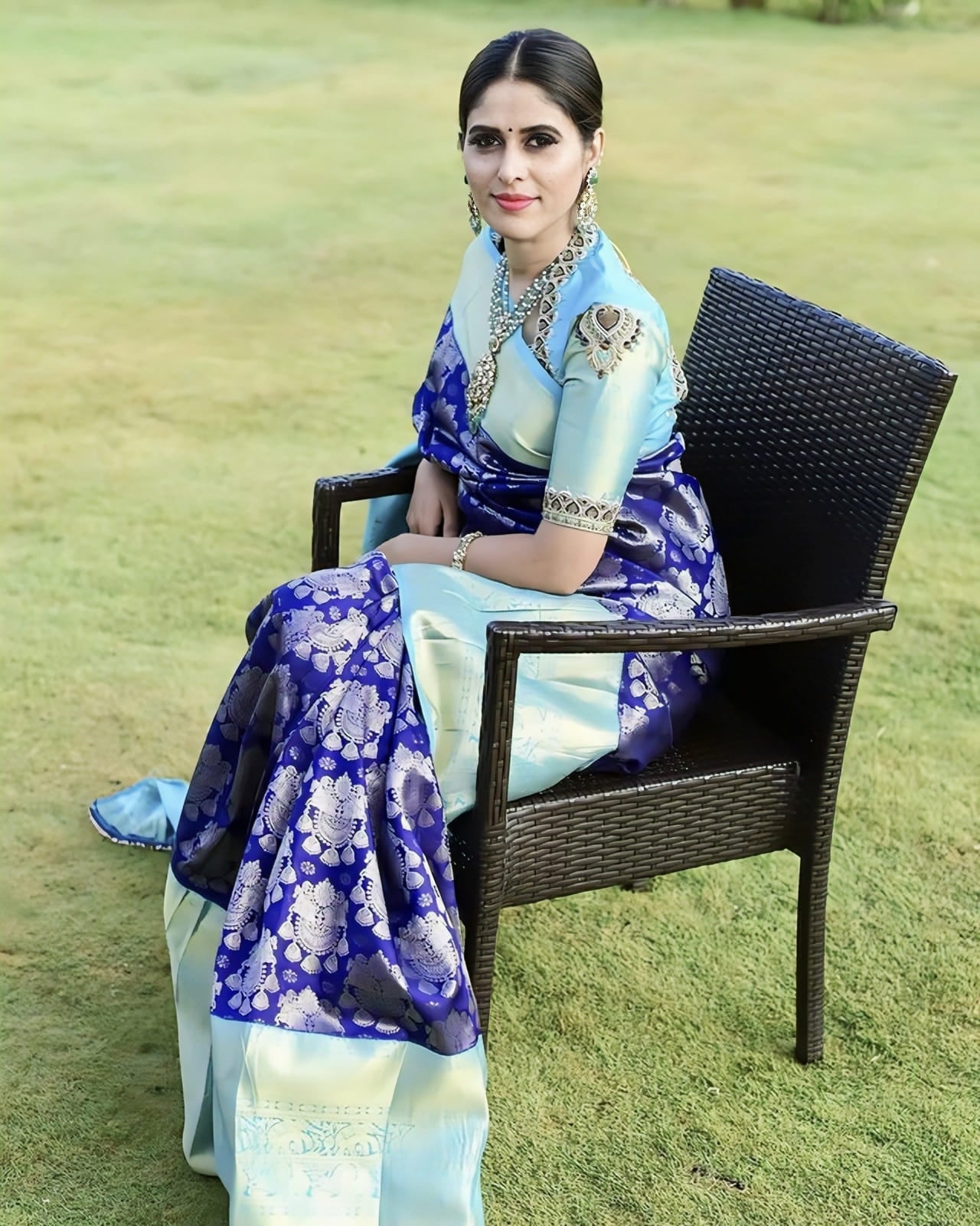 Blue Soft Banarasi Silk Saree with Jacquard Weave & Contrast Firozi (Turquoise) Blouse Piece