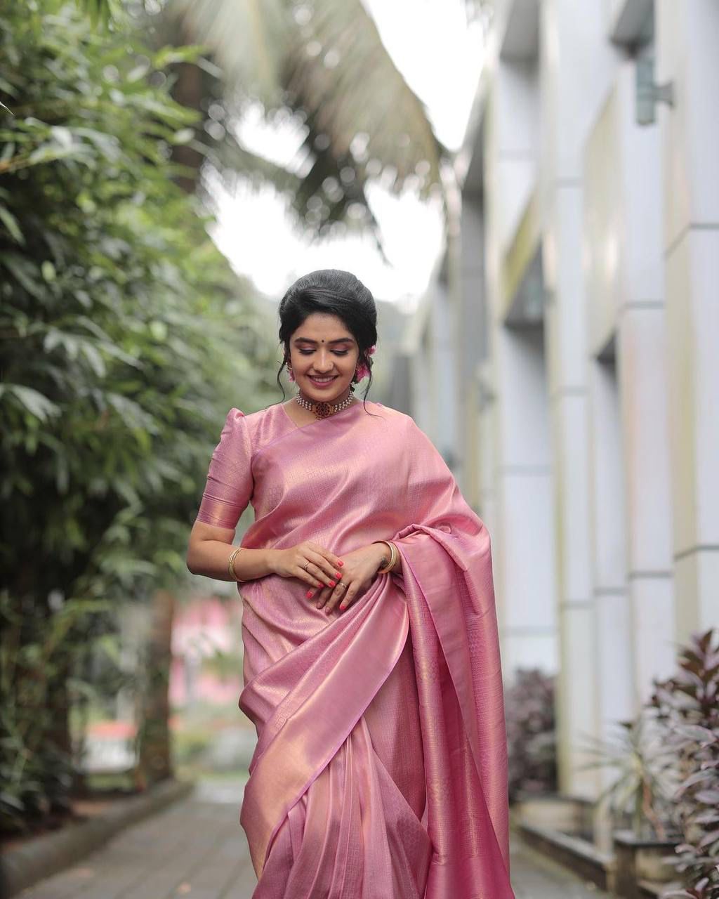 Pink Pastel Kanjivaram Lichi Silk saree