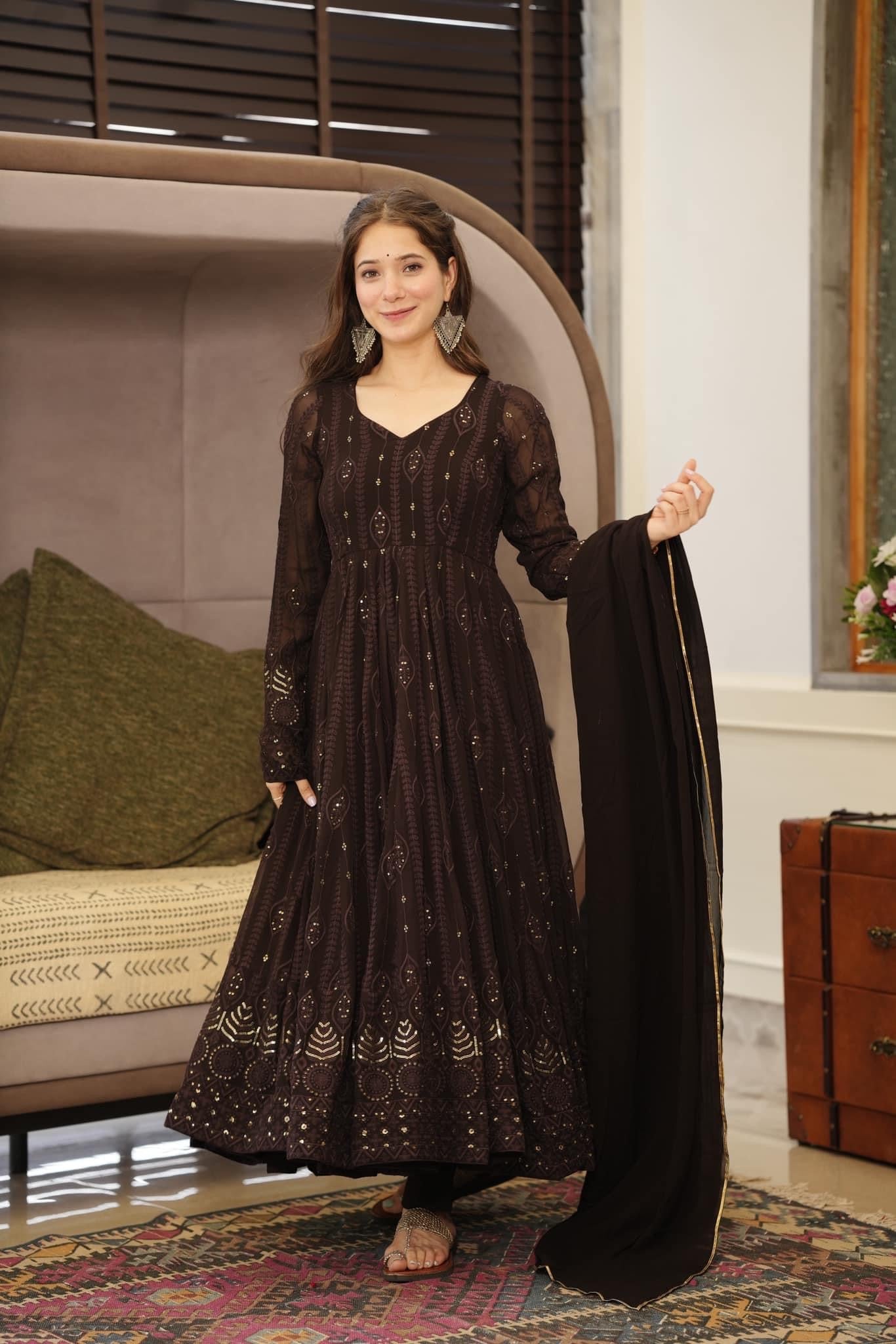 BLACK EMBROIDERED GEORGETTE SUIT SET