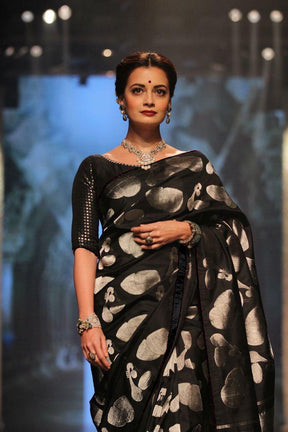 Dia Mirza in Black Traditional Soft Silk Banarasi Saree