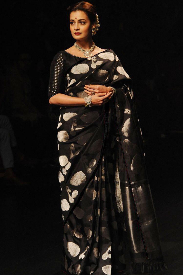 Dia Mirza in Black Traditional Soft Silk Banarasi Saree